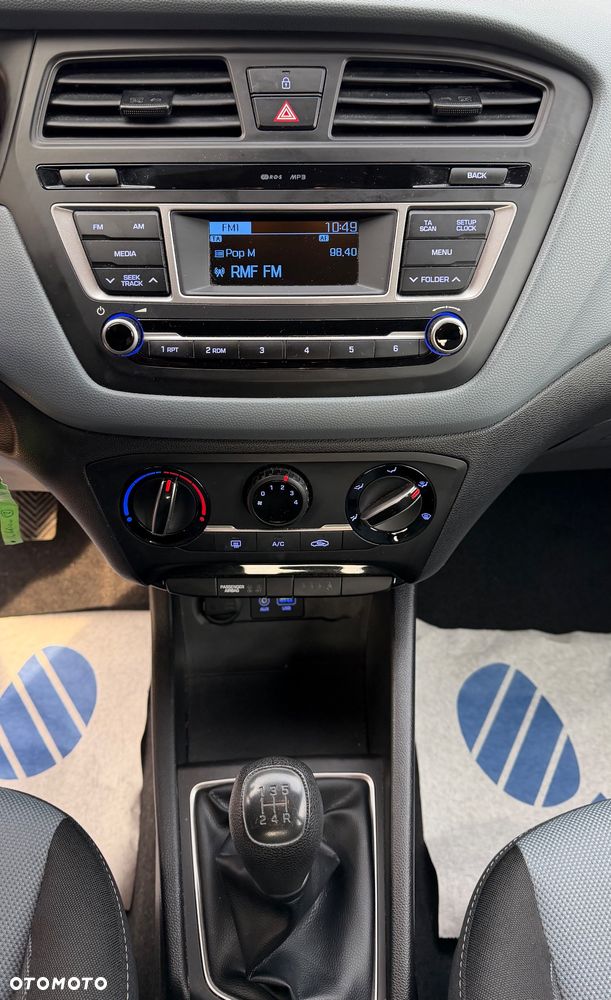 Hyundai i20 blue 1.2 Classic - 17