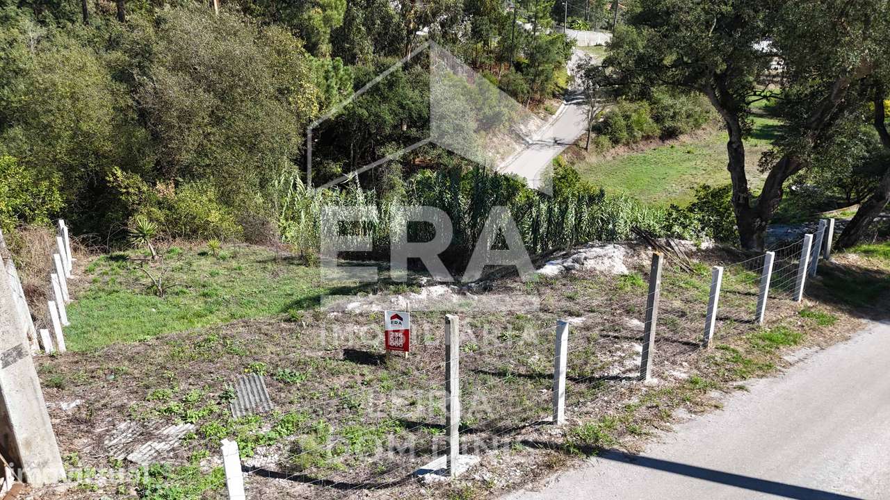 Terreno para construção com cerca de 900m² - Grande imagem: 3/14