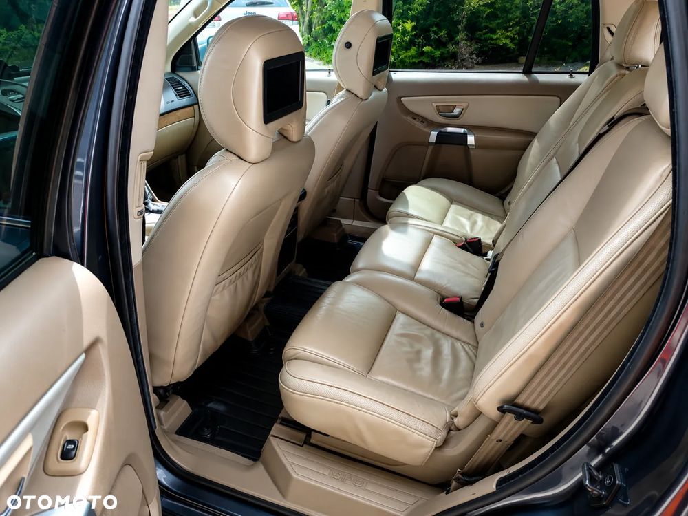 Volvo XC 90 - 12