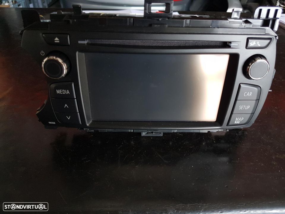 Radio Gps Toyota Yaris 2014 - 1
