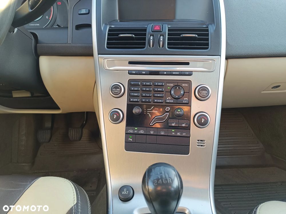 Volvo XC 60 D4 R-Design Momentum - 20