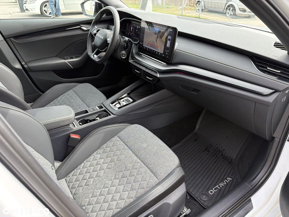 Skoda Octavia 1.5 TSI mHEV Sportline DSG - 16