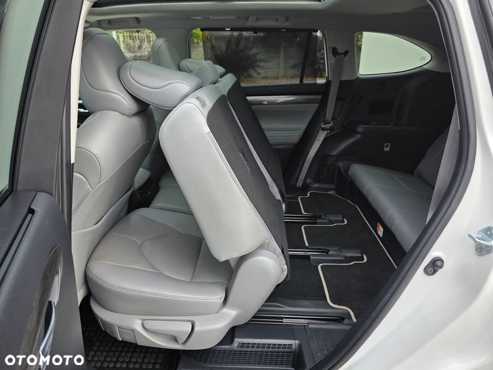 Toyota Highlander 2.5 Hybrid Executive - 37
