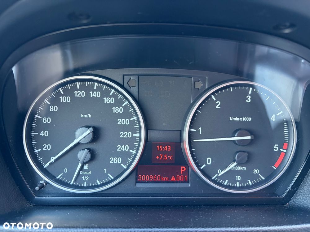 BMW Seria 3 320d - 24