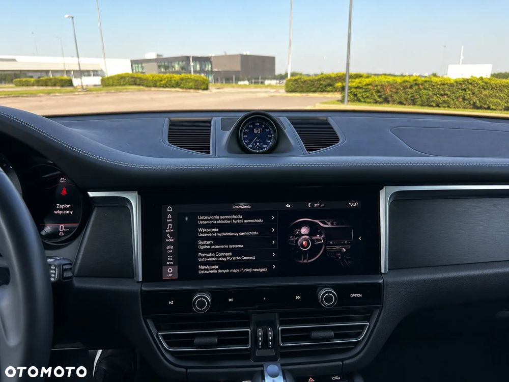 Porsche Macan GTS - 27