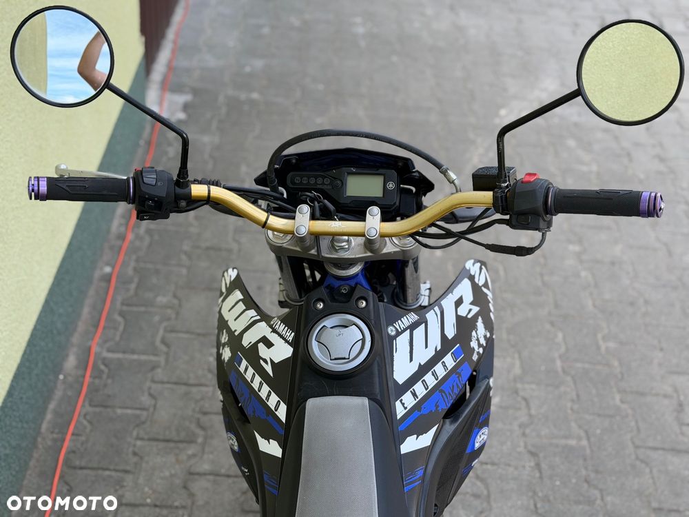 Yamaha WR - 16