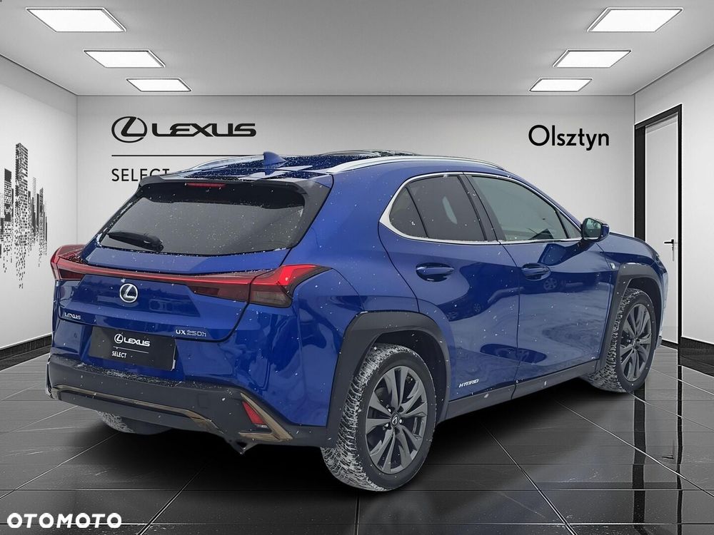 Lexus UX - 6