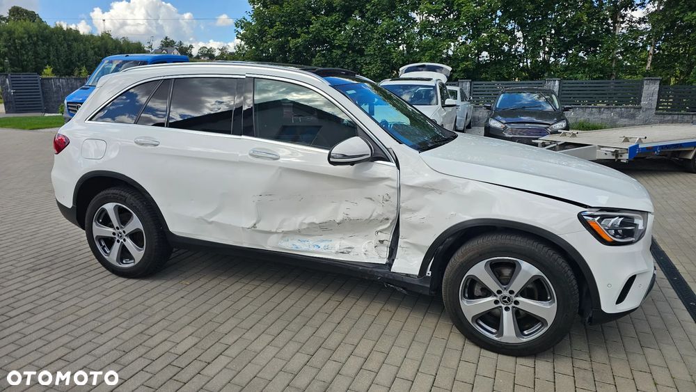 Mercedes-Benz GLC 300 4Matic 9G-TRONIC Exclusive - 6