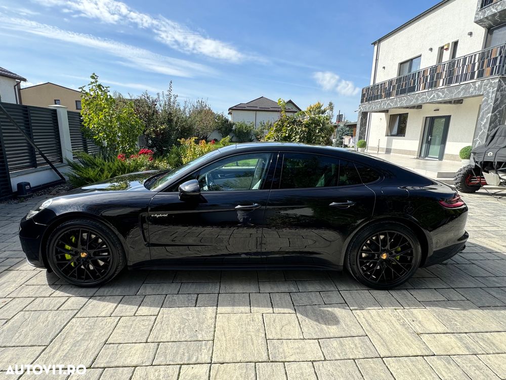Porsche Panamera 4 E-Hybrid - 23