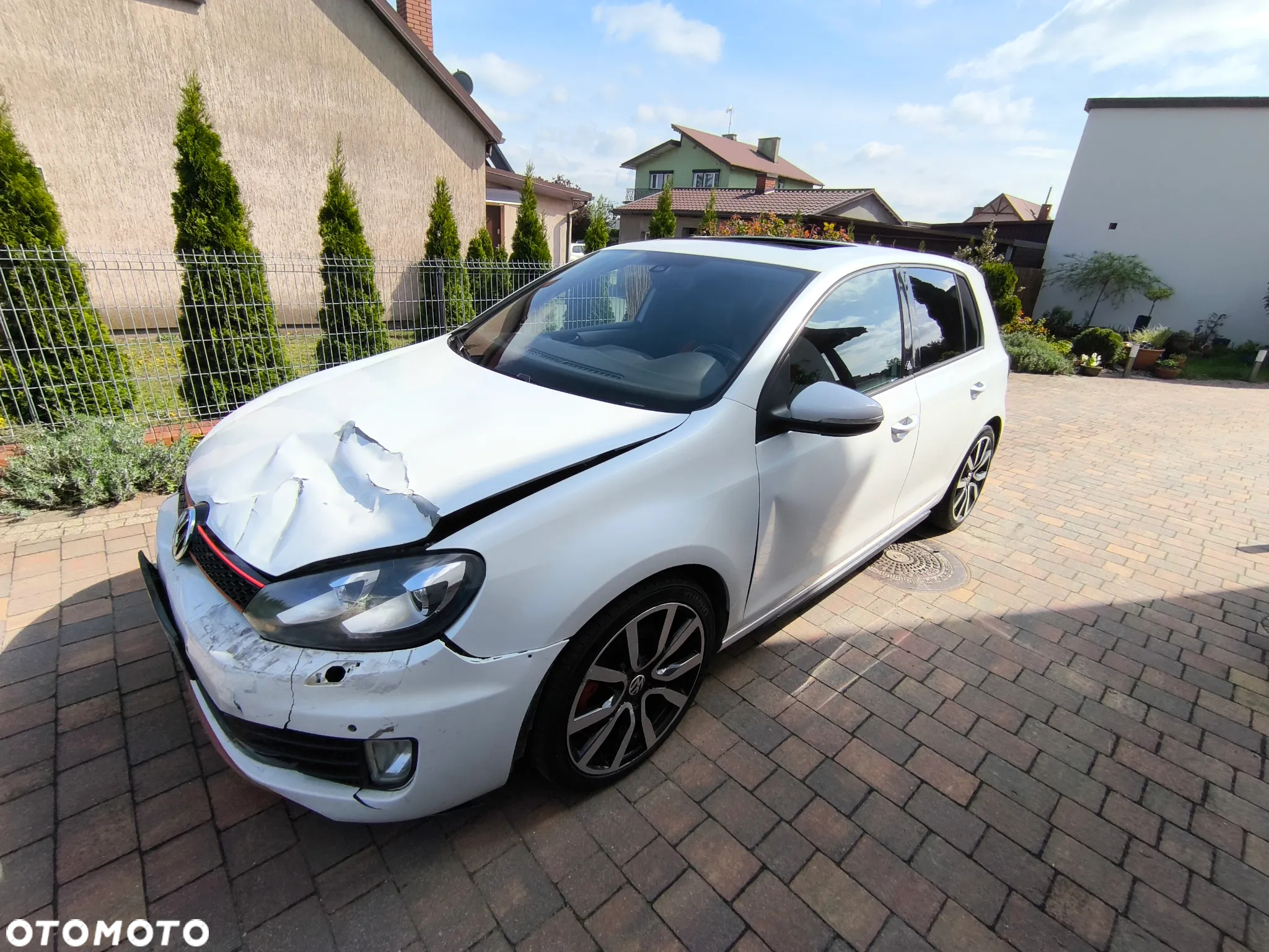 Volkswagen Golf 2.0 GTI adidas - 6