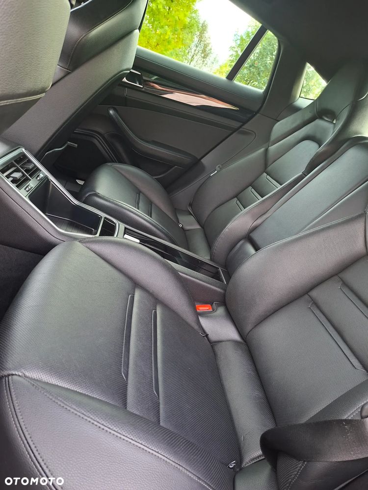 Porsche Panamera 4S - 19