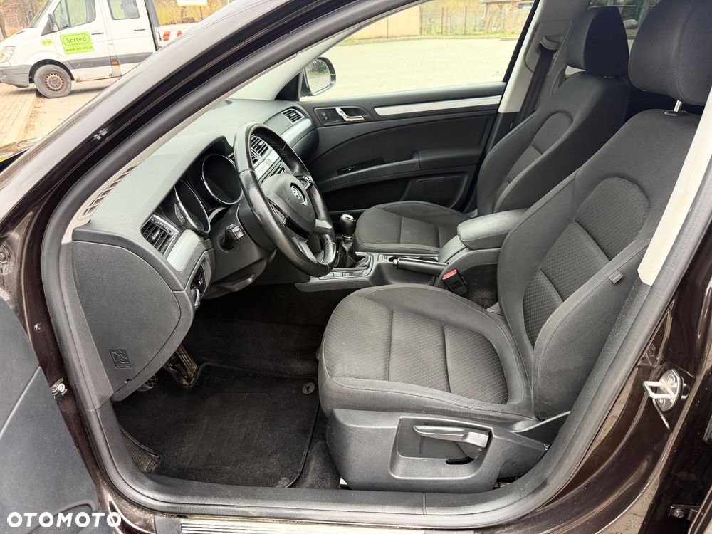 Skoda Superb 2.0 TDI Ambition - 19