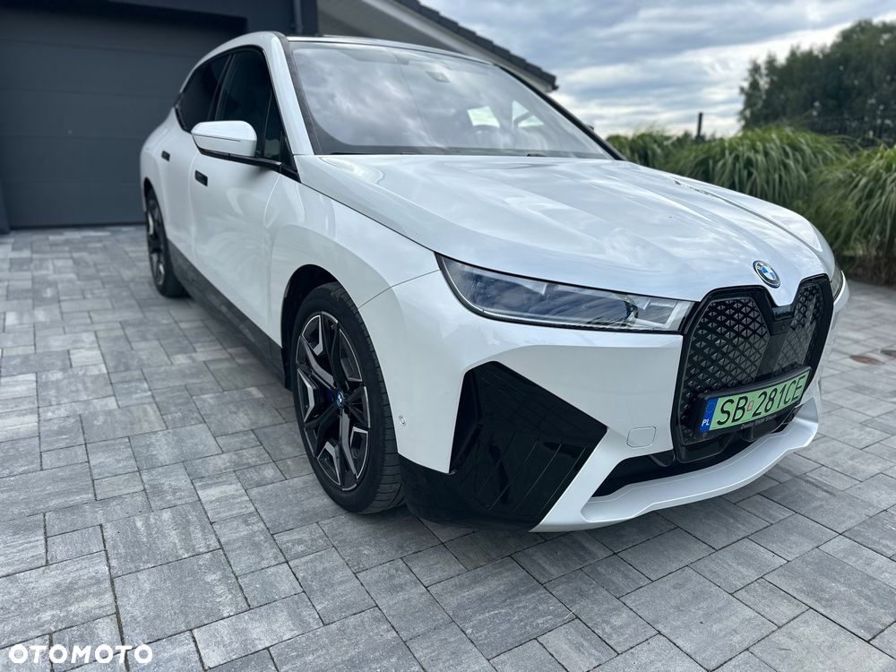 BMW iX xDrive40 76.6kWh Signature - 6