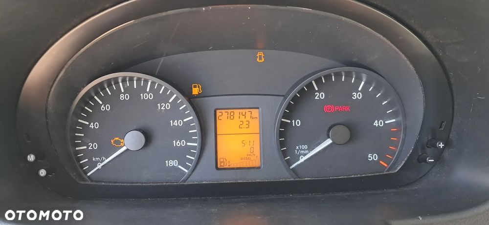 Mercedes-Benz Sprinter 516 - 34