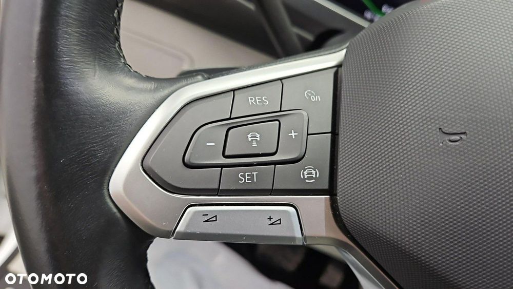 Volkswagen Tiguan Allspace - 16