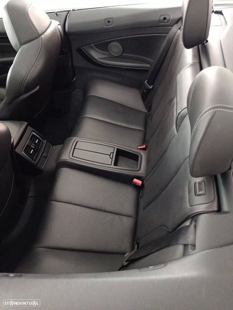 BMW M4 Auto - 36