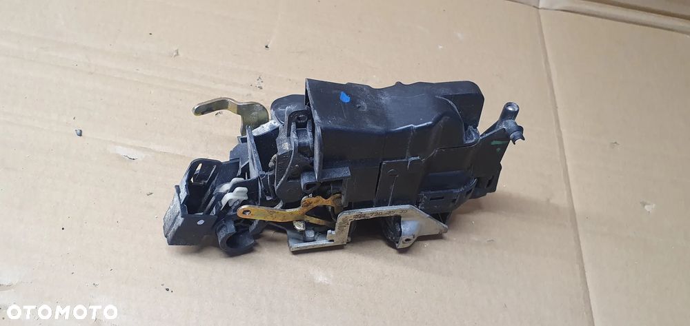 Zamek drzwi lewy przód przedni lewy Mercedes E-Klasa W210 2027203535 - 5