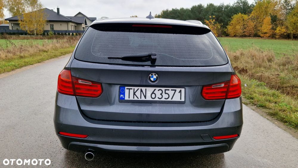 BMW Seria 3 320d Touring Luxury Line - 18