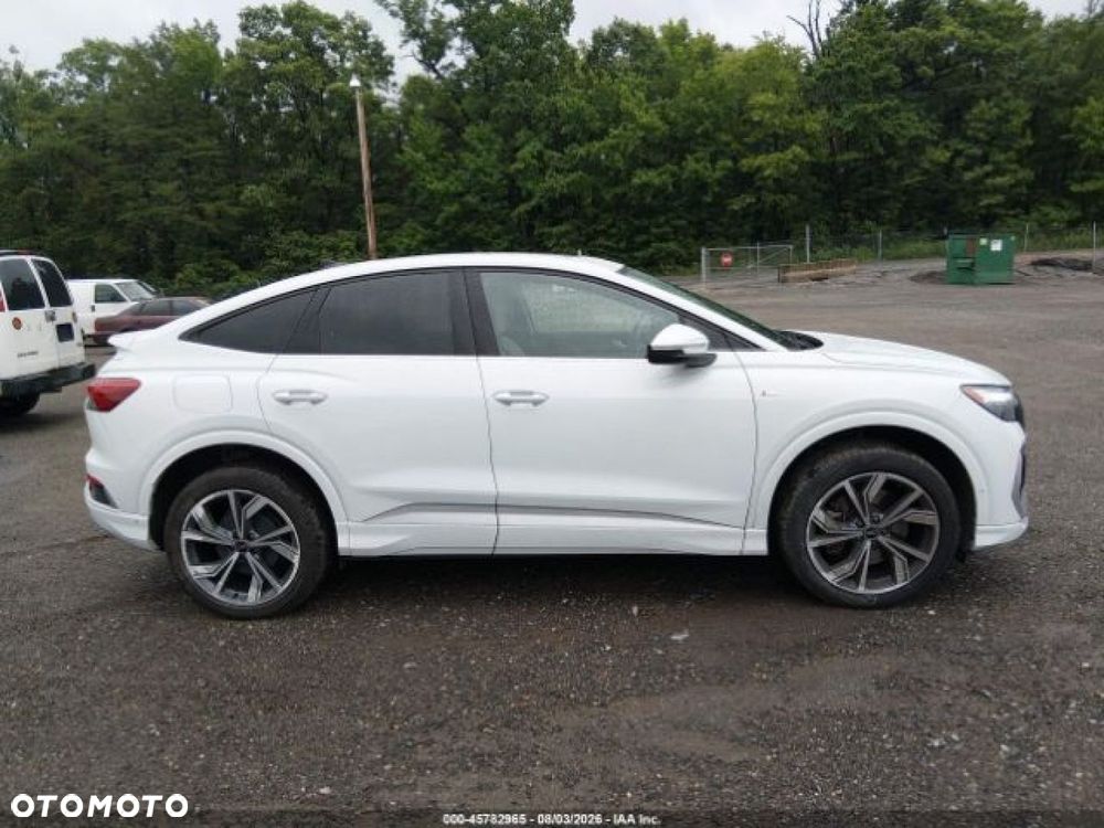 Audi Q4 Sportback e-tron - 8