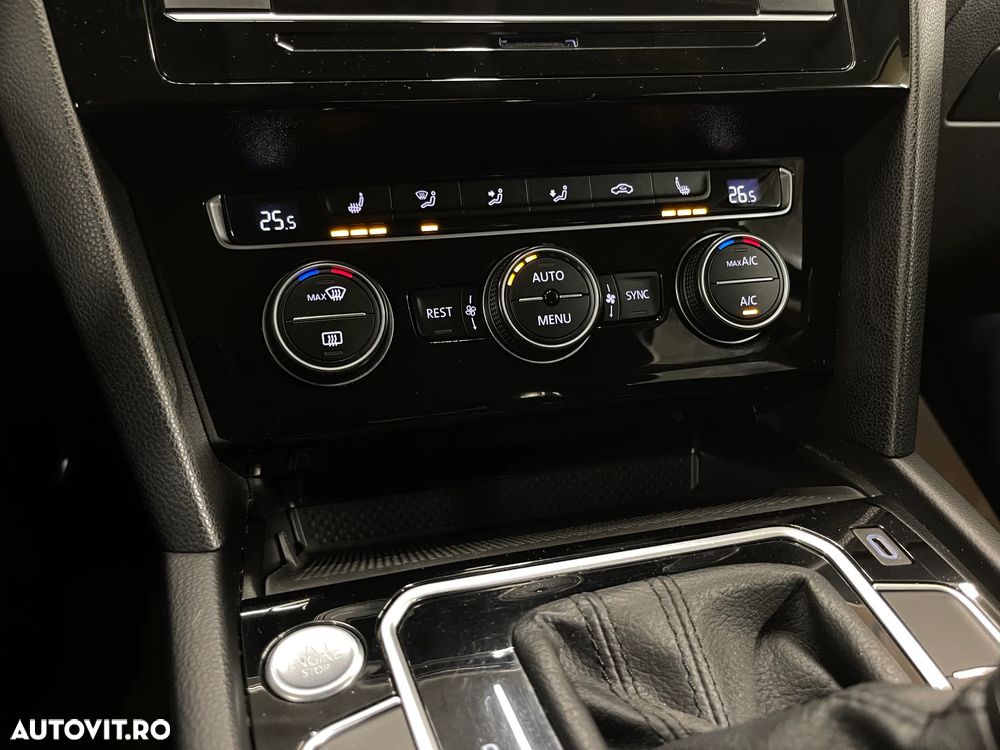 Volkswagen Passat 2.0 TDI DSG Highline - 20