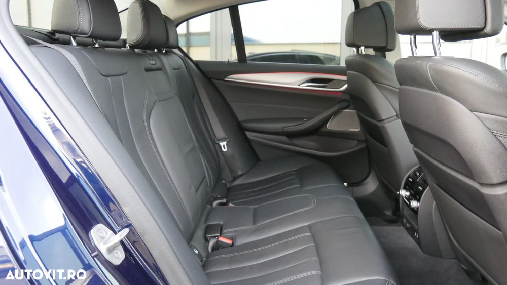 BMW Seria 5 530i xDrive AT - 19