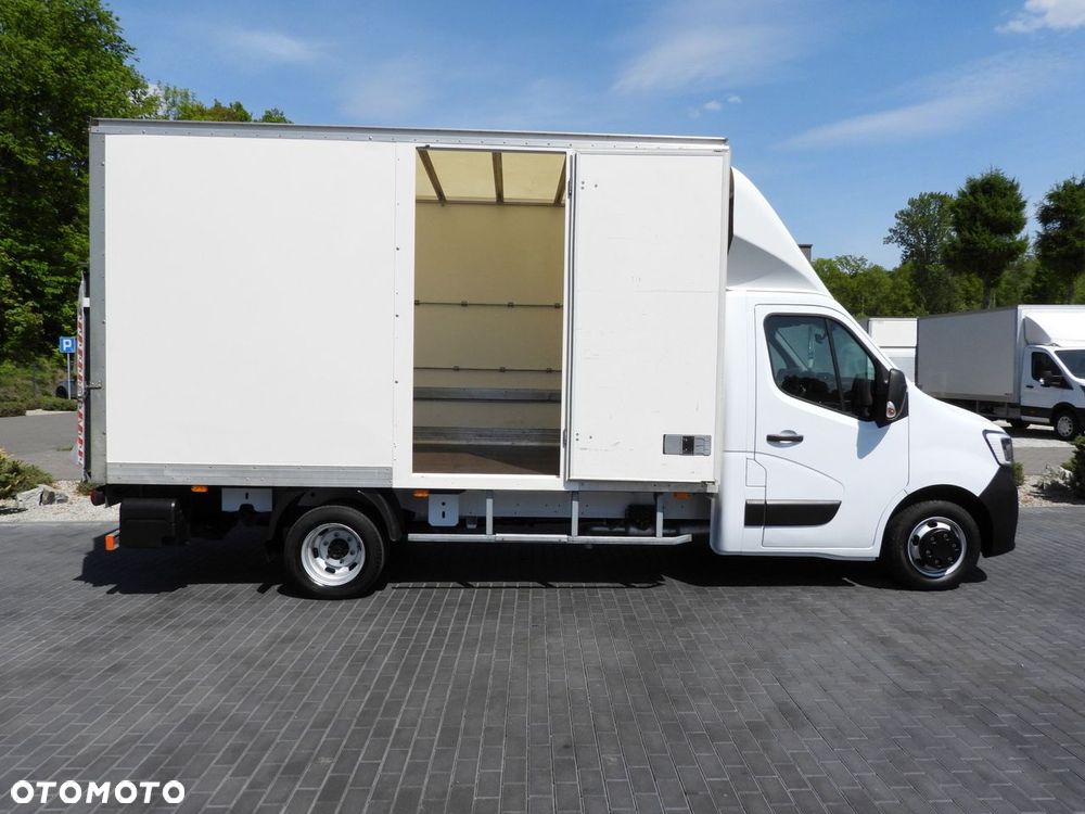 Renault MASTER  KONTENER WINDA 8 PALET TEMPOMAT NAWIGACJA LEDY BLIŹNIACZE KOŁA KLIMATYZACJA  145KM - 9