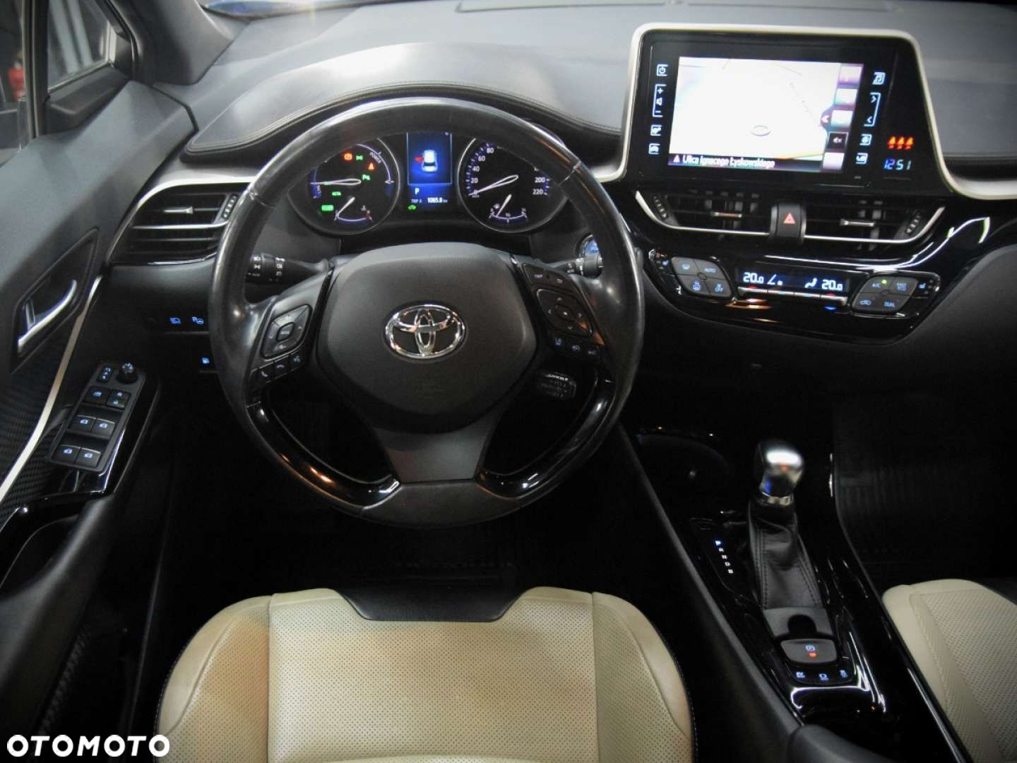 Toyota C-HR - 19
