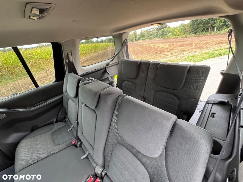 Nissan Pathfinder 2.5 D SE - 10