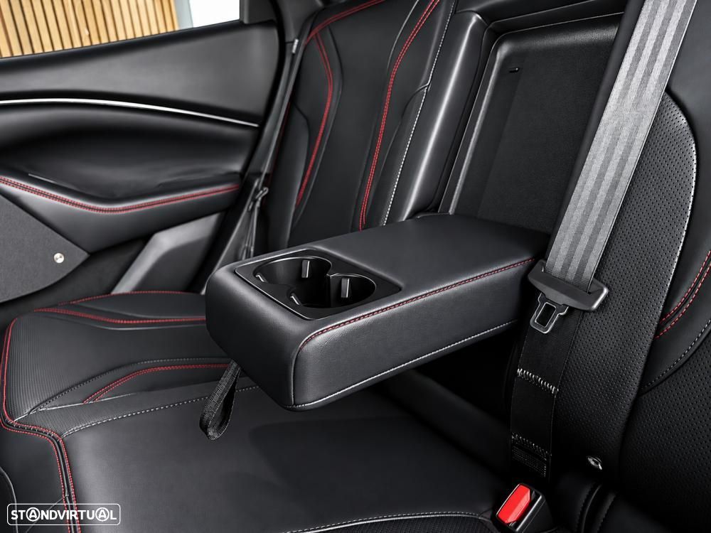 Ford Mustang Mach-E 75.7 kWh Premium AWD - 44