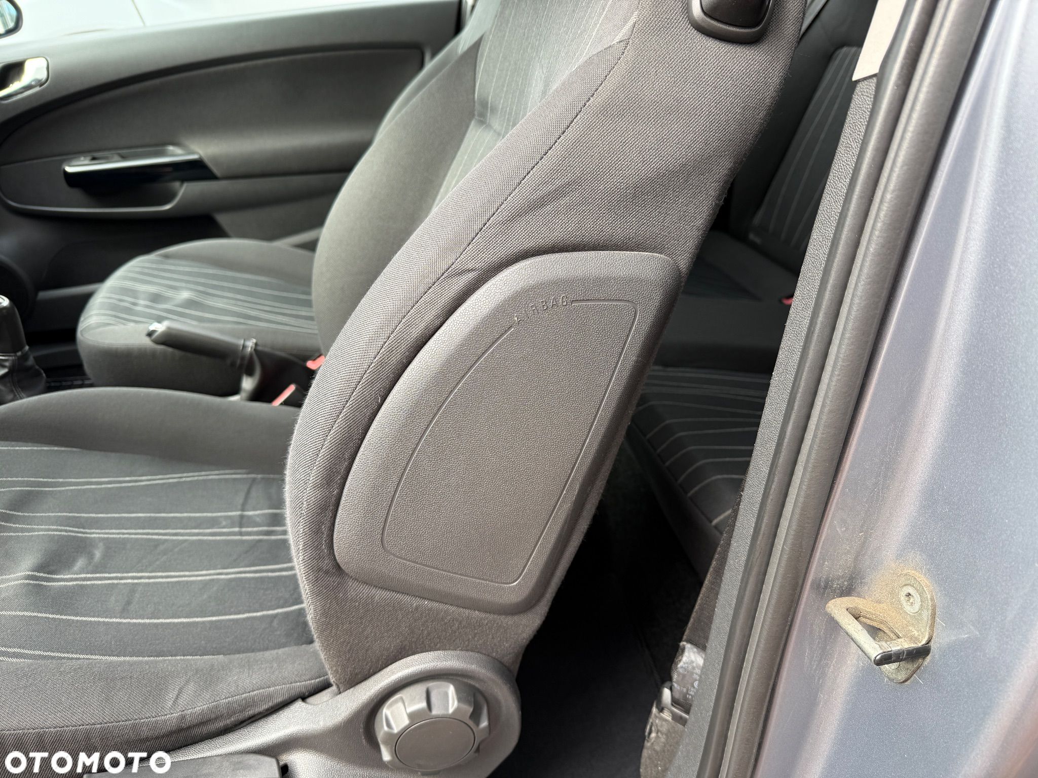 Opel Corsa 1.2 16V - 20