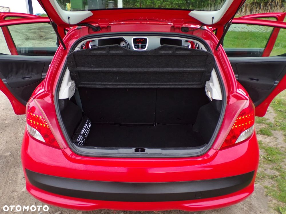 Peugeot 207 95 VTi Tendance - 25