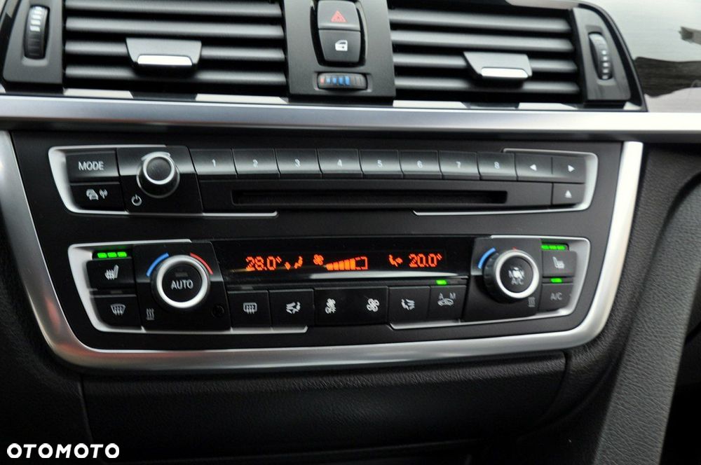 BMW Seria 3 - 32
