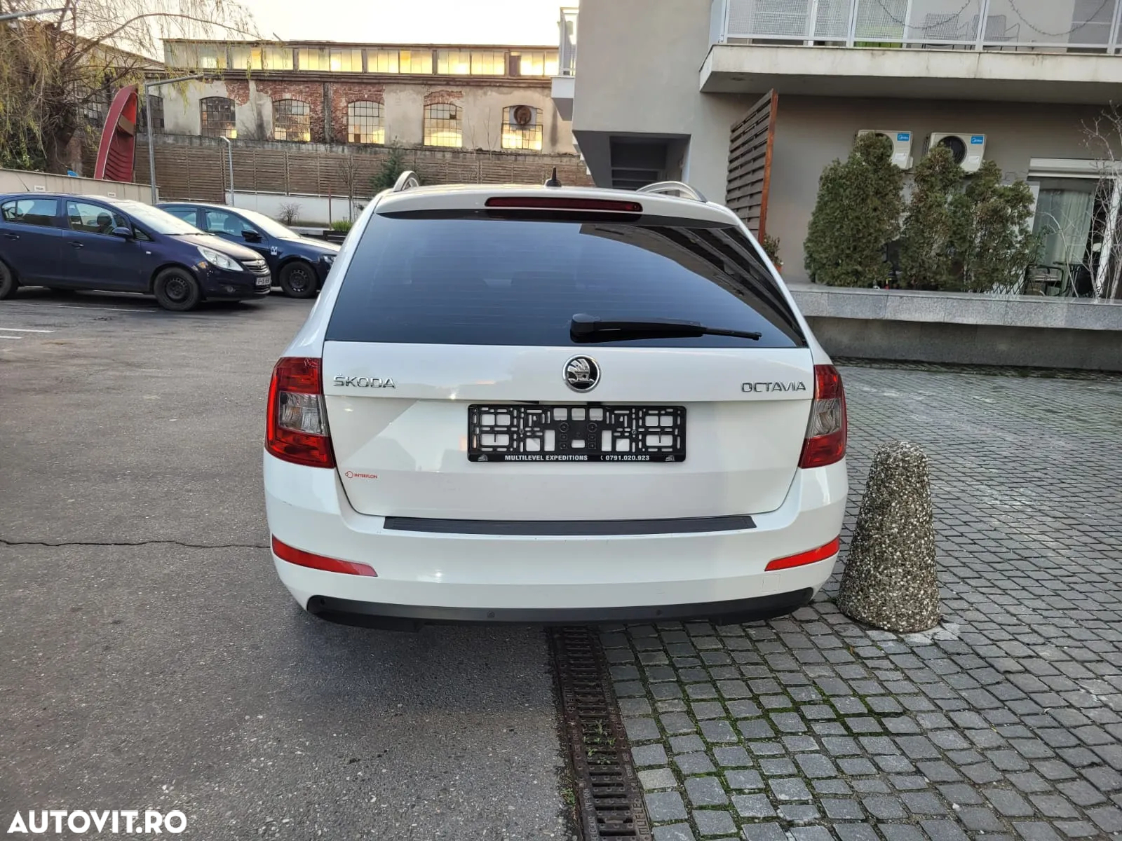 Skoda Octavia Combi 1.0 TSI DSG Ambition - 4