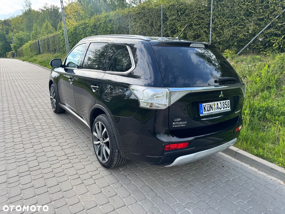 Mitsubishi Outlander 2.2 DI-D 4WD Intense - 8