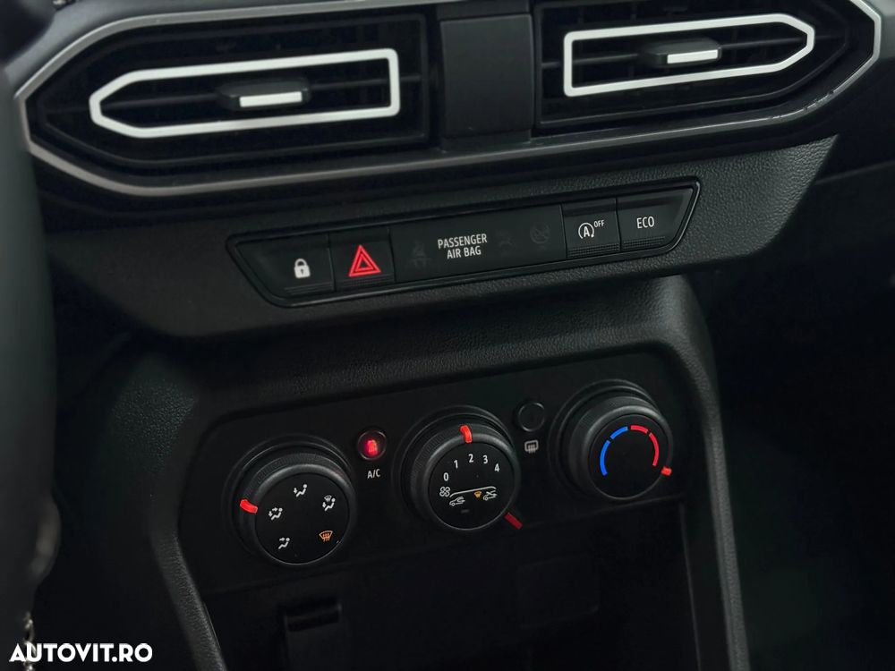Dacia Logan TCe 90 MT6 Expression - 11