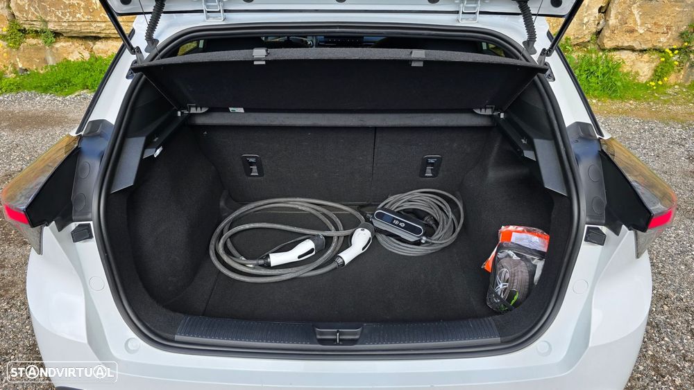 MG MG4 64 kWh Comfort - 56