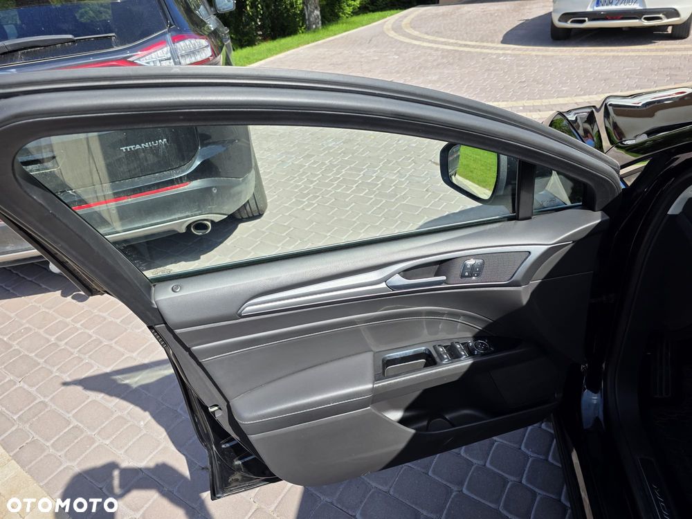 Ford Mondeo 2.0 TDCi Bi-Turbo Titanium PowerShift - 15