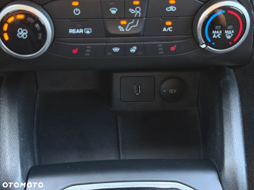 Ford Focus 1.5 EcoBlue Connected - 22