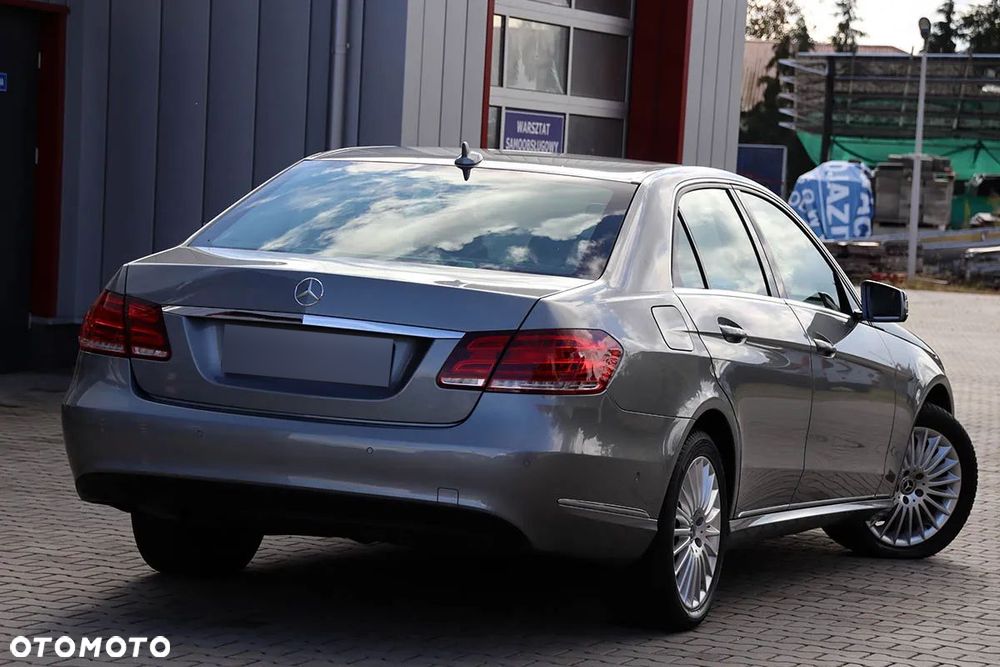 Mercedes-Benz Klasa E 200 CDI Elegance - 4