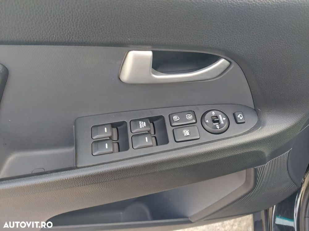 Kia Sportage - 11