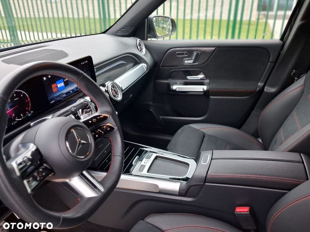 Mercedes-Benz GLB 200 d 4-Matic AMG Line 8G-DCT - 18