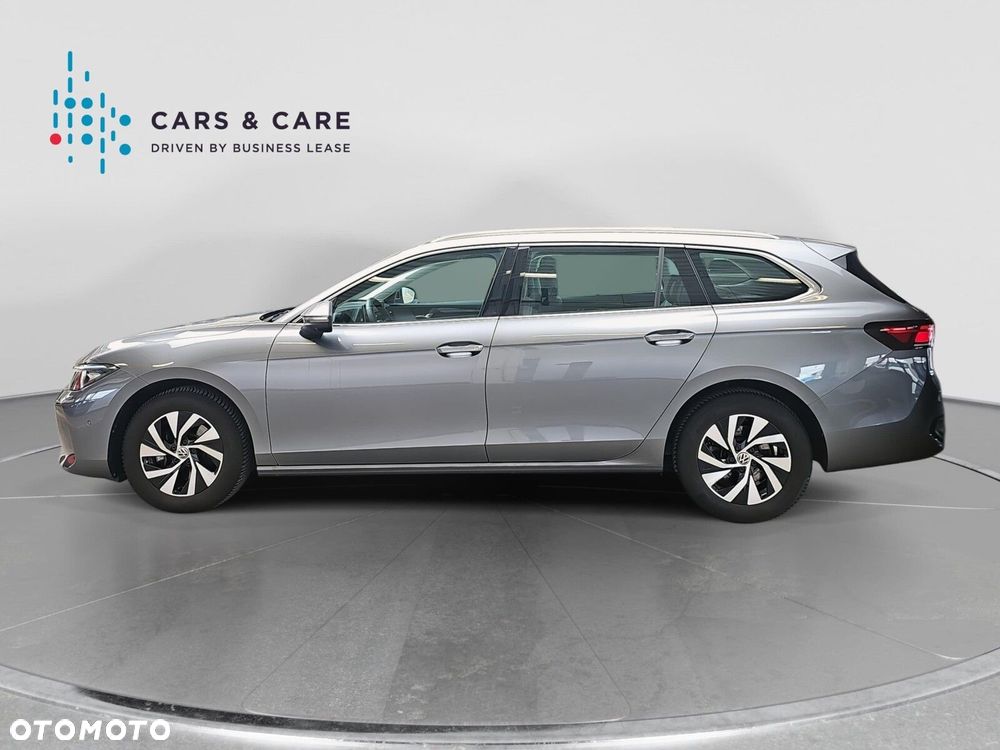 Volkswagen Passat - 29