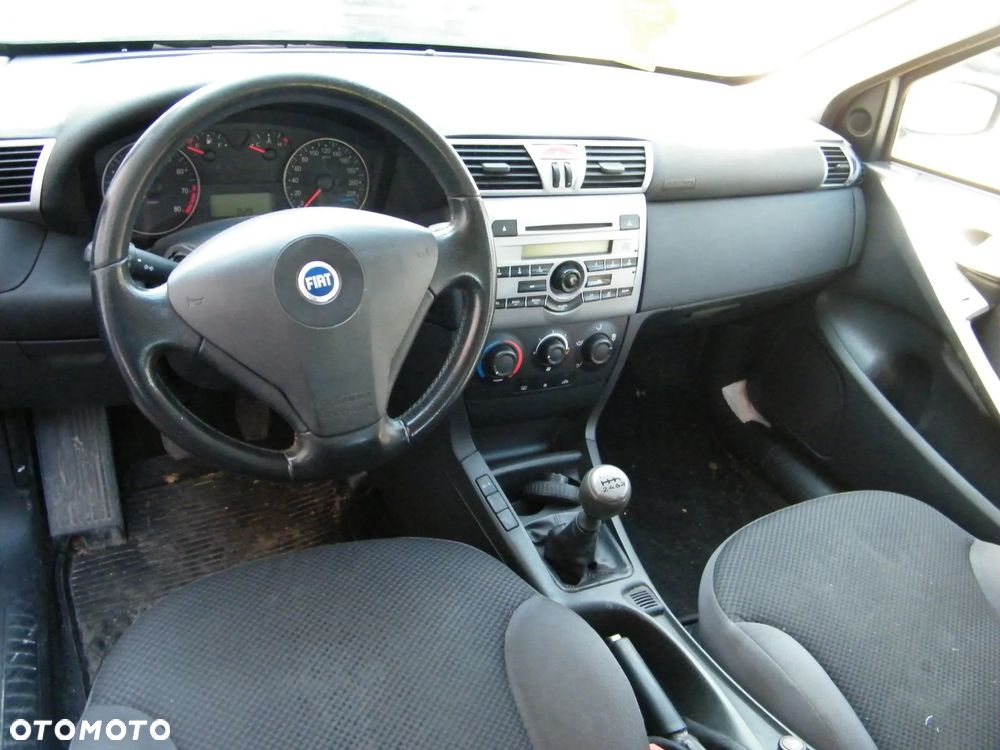 Fiat Stilo ABARTH (01-06r.) 1.4B 95KM.Silnik 843A1000 Skrzynia. Cały na części GWARANCJA !!!!  Przód Tył Zestaw Komplet Drzwi Klapa Zderzak Błotnik Maska Grill Atrapa Szyba Pas Lampa Lusterko Boczki Fotel Kanapa Kokpit Deska Rozdzielcza Przełącznik Włącznik Sterownik Przewody Wiązka Instalacja Moduł Komputer Czujnik Listwa Pompa Alternator Wtryski Głowica Rozrusznik Kompresor Sprzęgło Dwumas Silnik Skrzynia ABS Klimatyzacji Paliwa Wspomagania Kolektor Turbina Przepustnica Zawór Chłodnica Koło Hak Belka Sanki Zawieszenie Mcpherson Półoś Amortyzator Wydech Tłumik Zacisk Most - 7