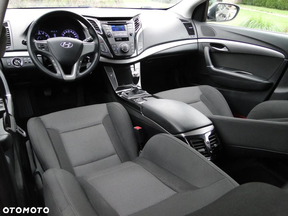 Hyundai i40 1.6 GDI BlueDrive Comfort - 25