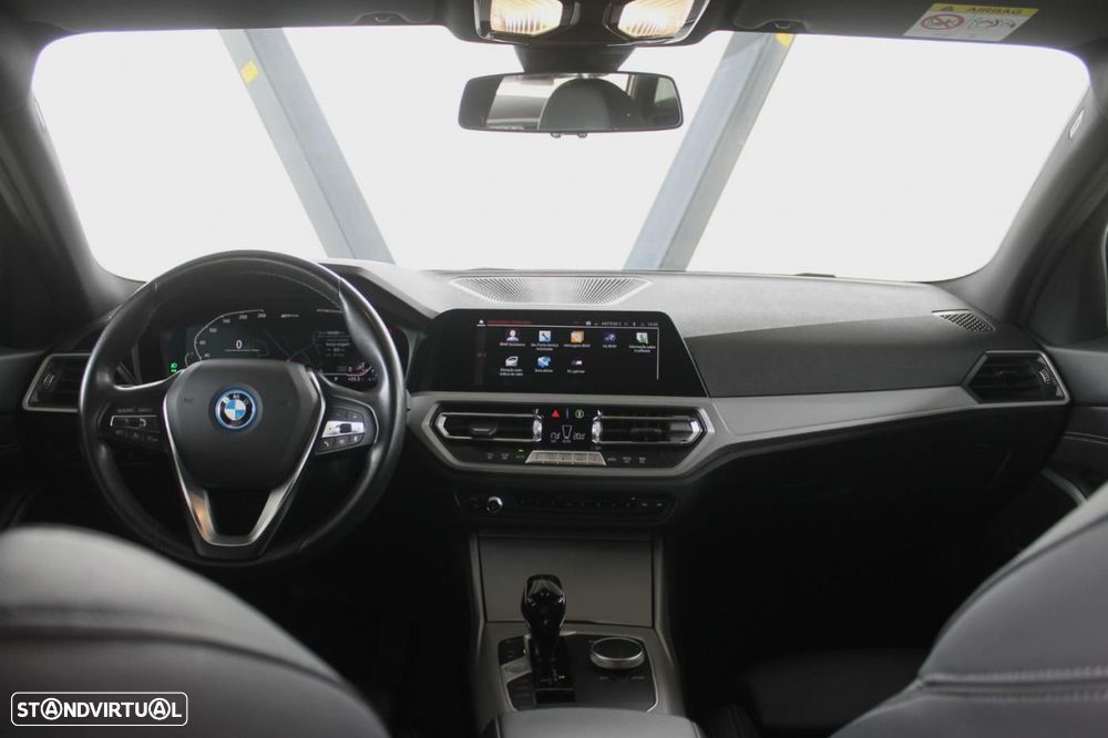 BMW 320 e Line Sport Auto - 10