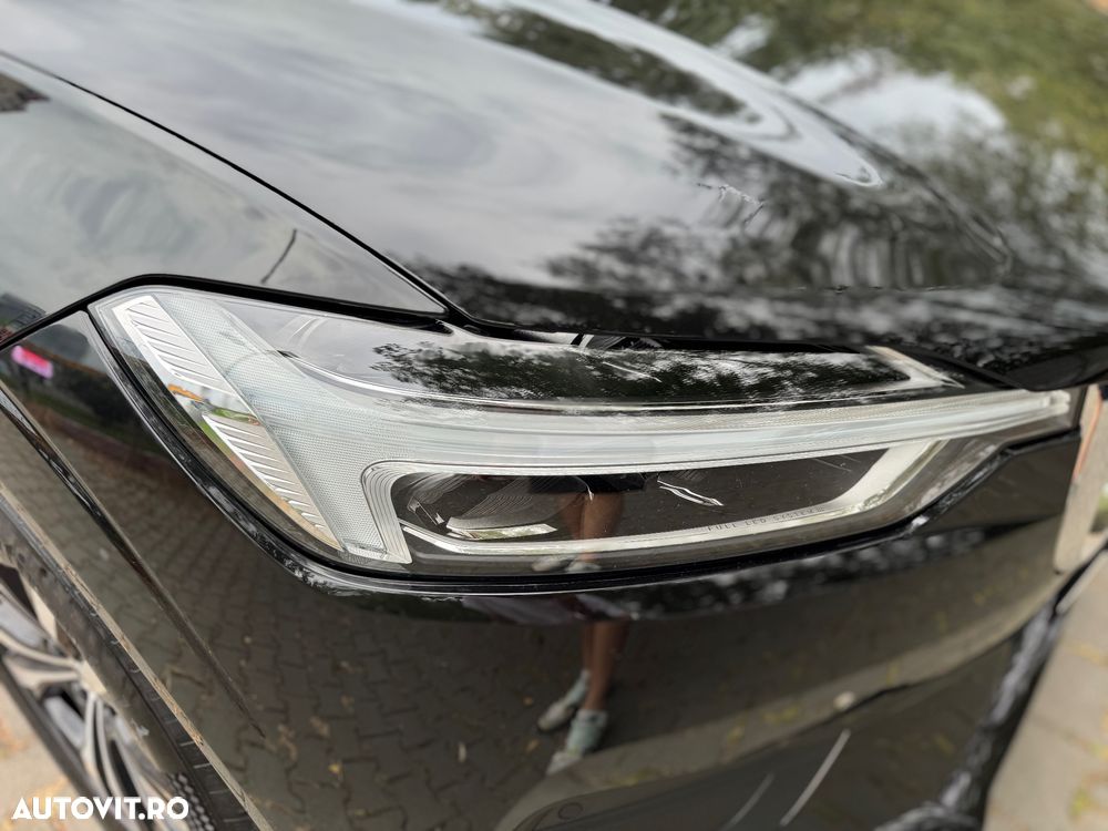 Volvo XC 60 D4 AWD Momentum - 11