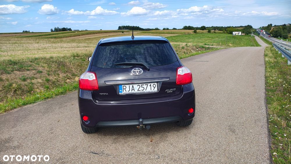 Toyota Auris 1.4 D-4D Luna - 6