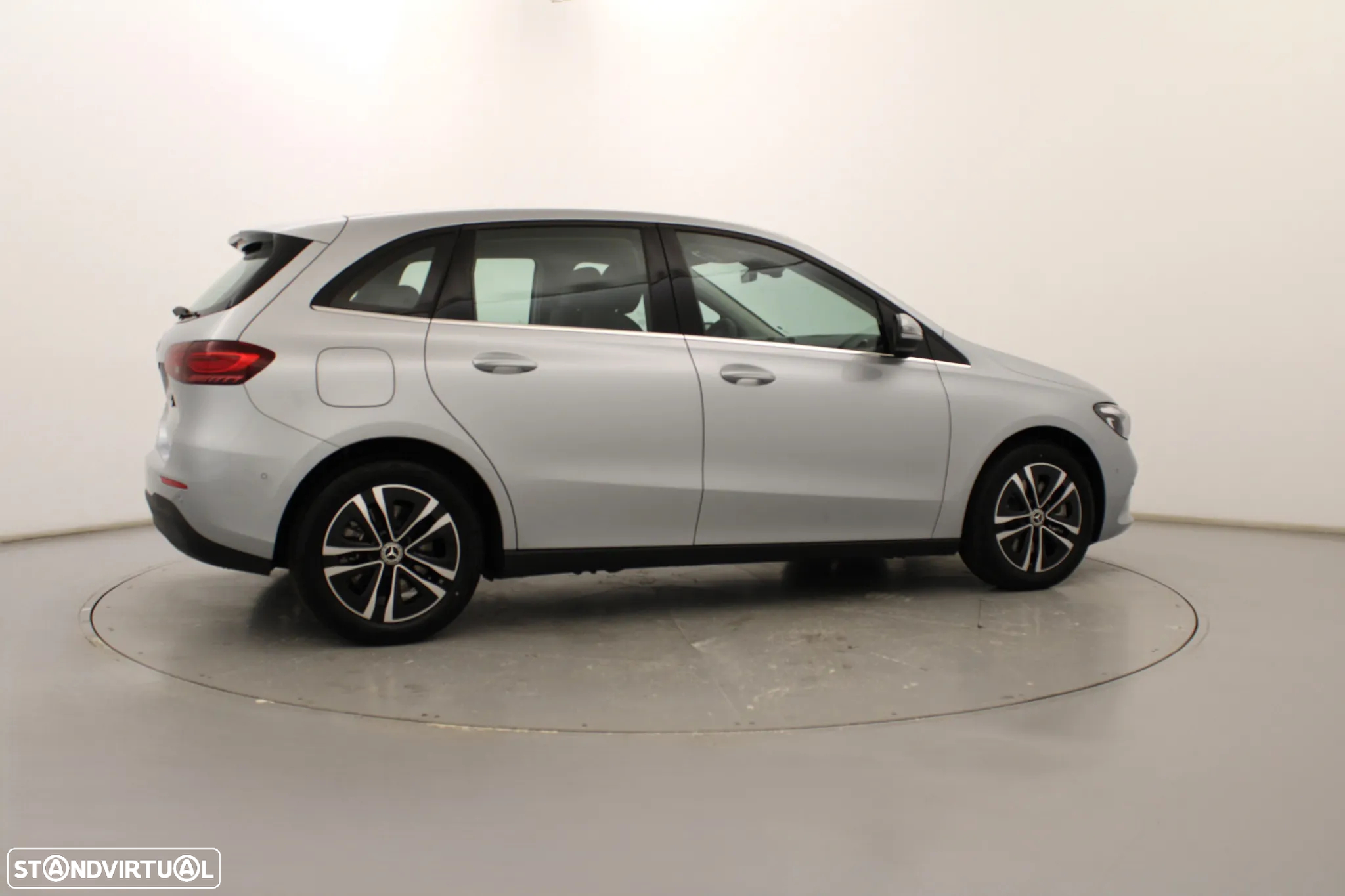 Mercedes-Benz B 250 e - 5