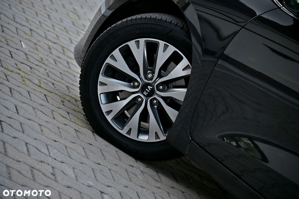 Kia Ceed 1.6 GDI ISG Spirit - 23