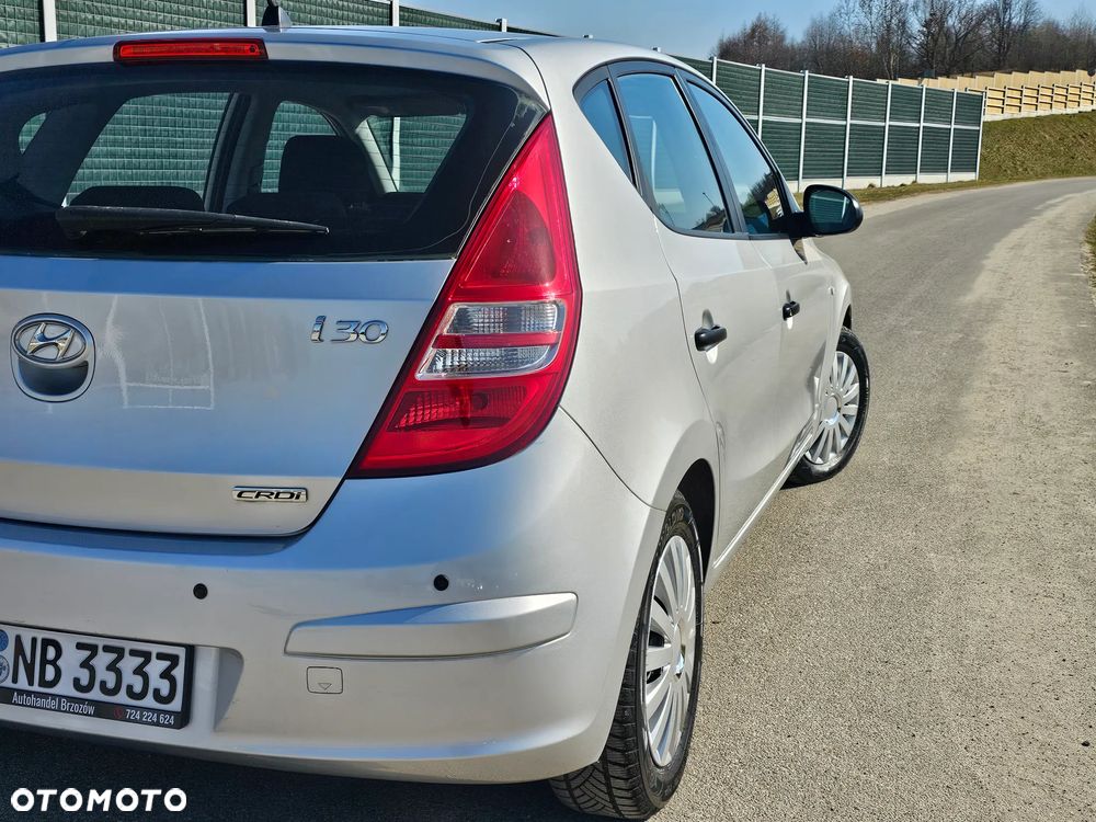 Hyundai i30 1.6 CRDi Base - 12